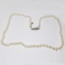 (n1517)Collar de perlas cultivadas con detalles en oro blanco.